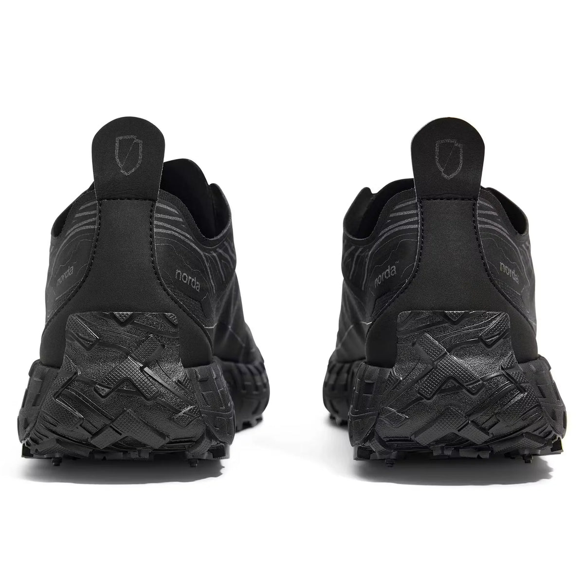 001A G+ Trail Sneaker