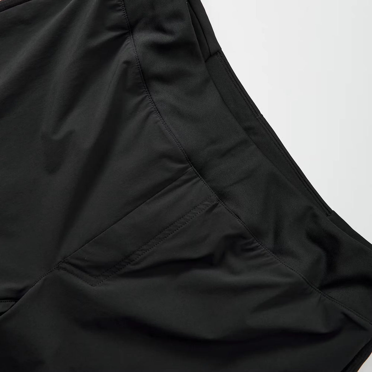 Lightweight Shorts - 5"
