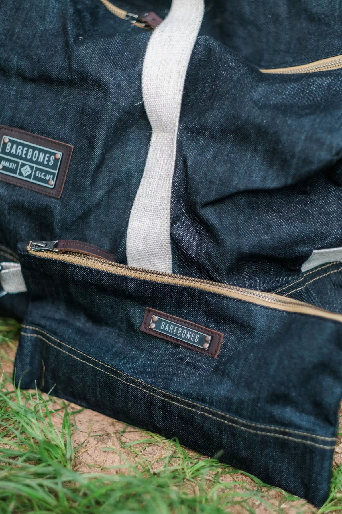 Neelum Small Zipper Pouch - Denim