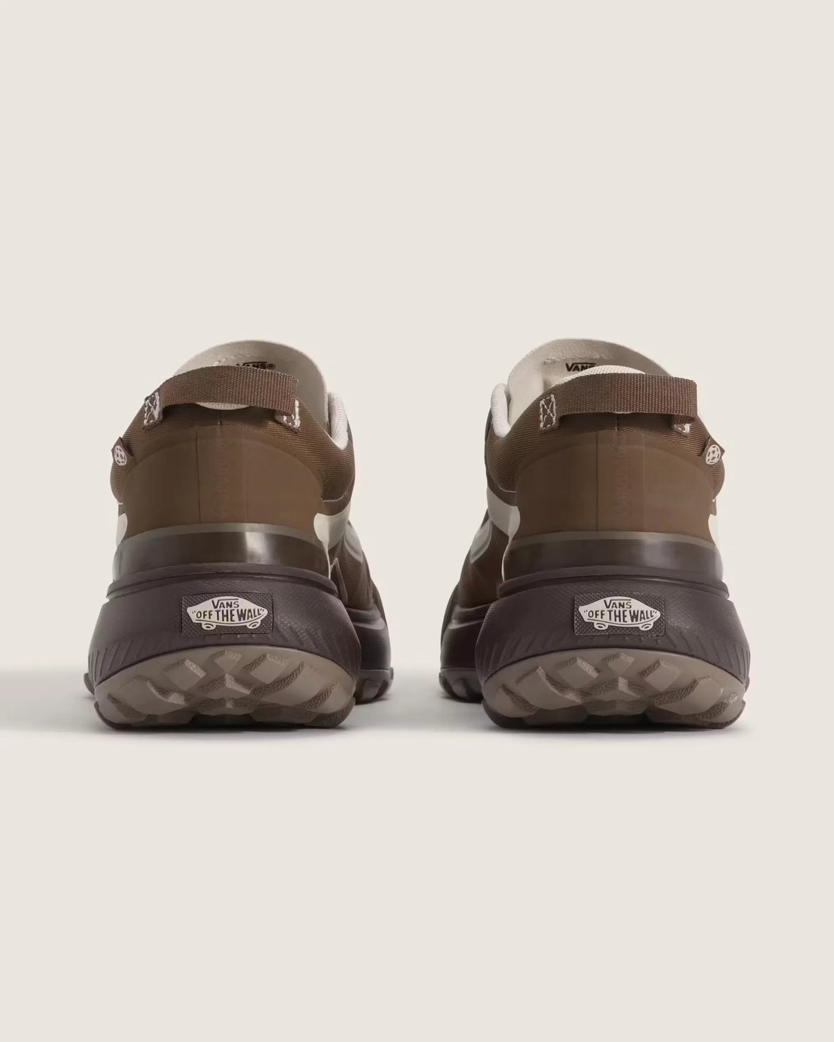 Crosspath Sneaker