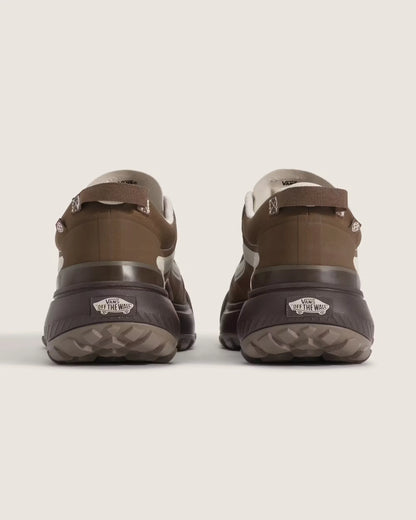 Crosspath Sneaker