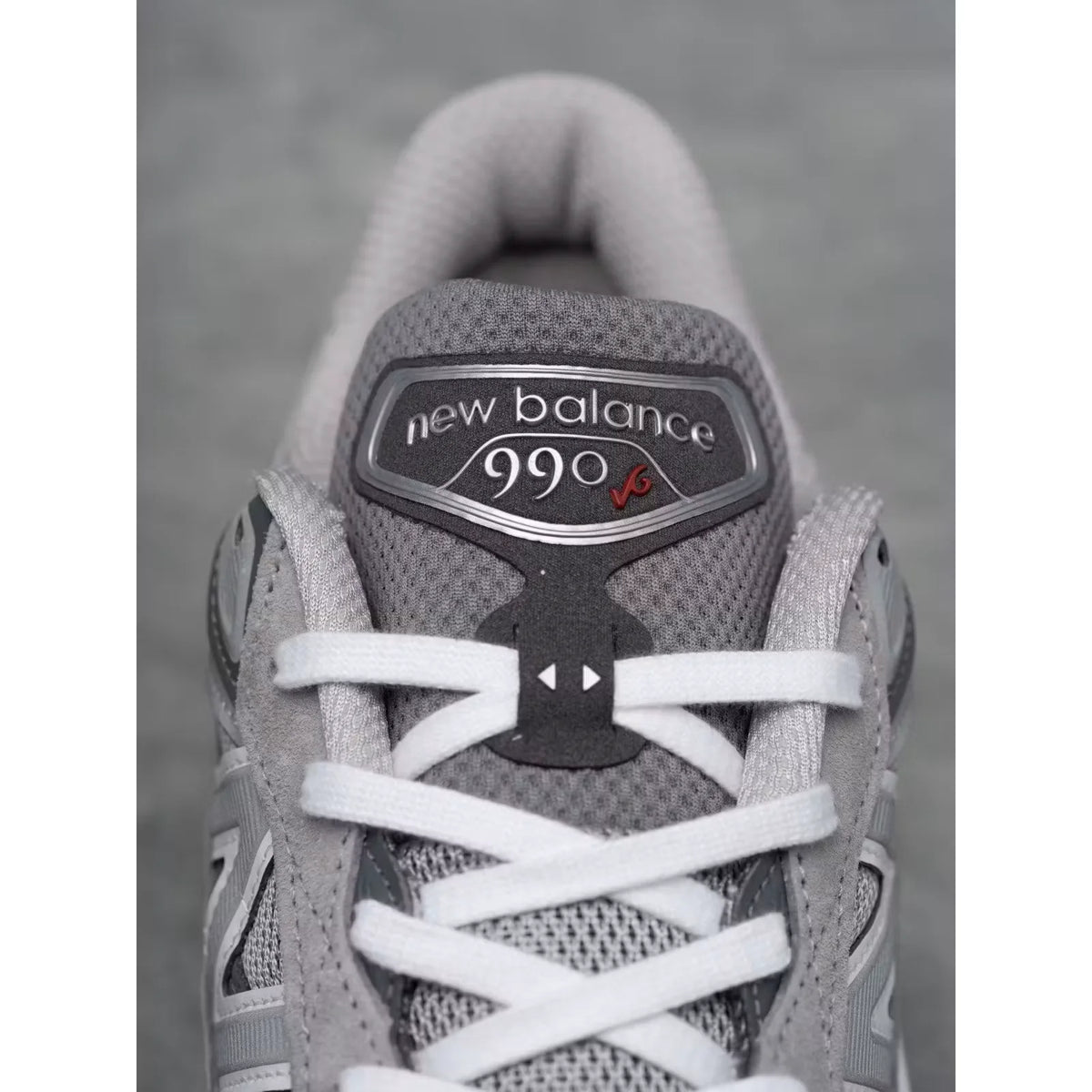 Made in USA 990v6 Sneaker