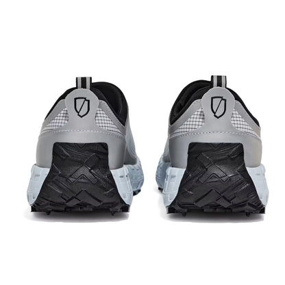 003 Trail Sneaker