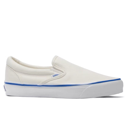 Premium Slip-On 98 Sneaker