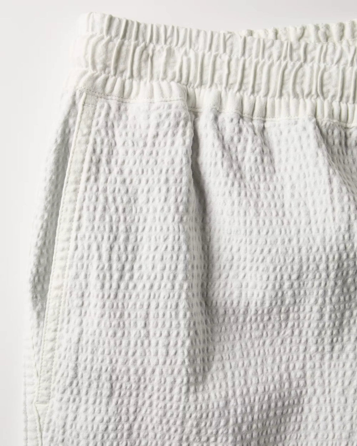 Drawstring Canoe Short - 7"