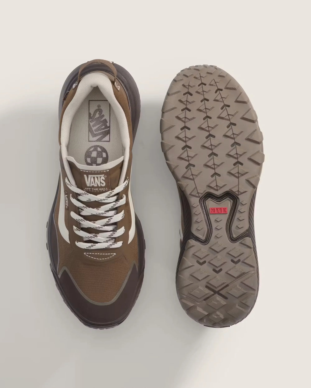 Crosspath Sneaker