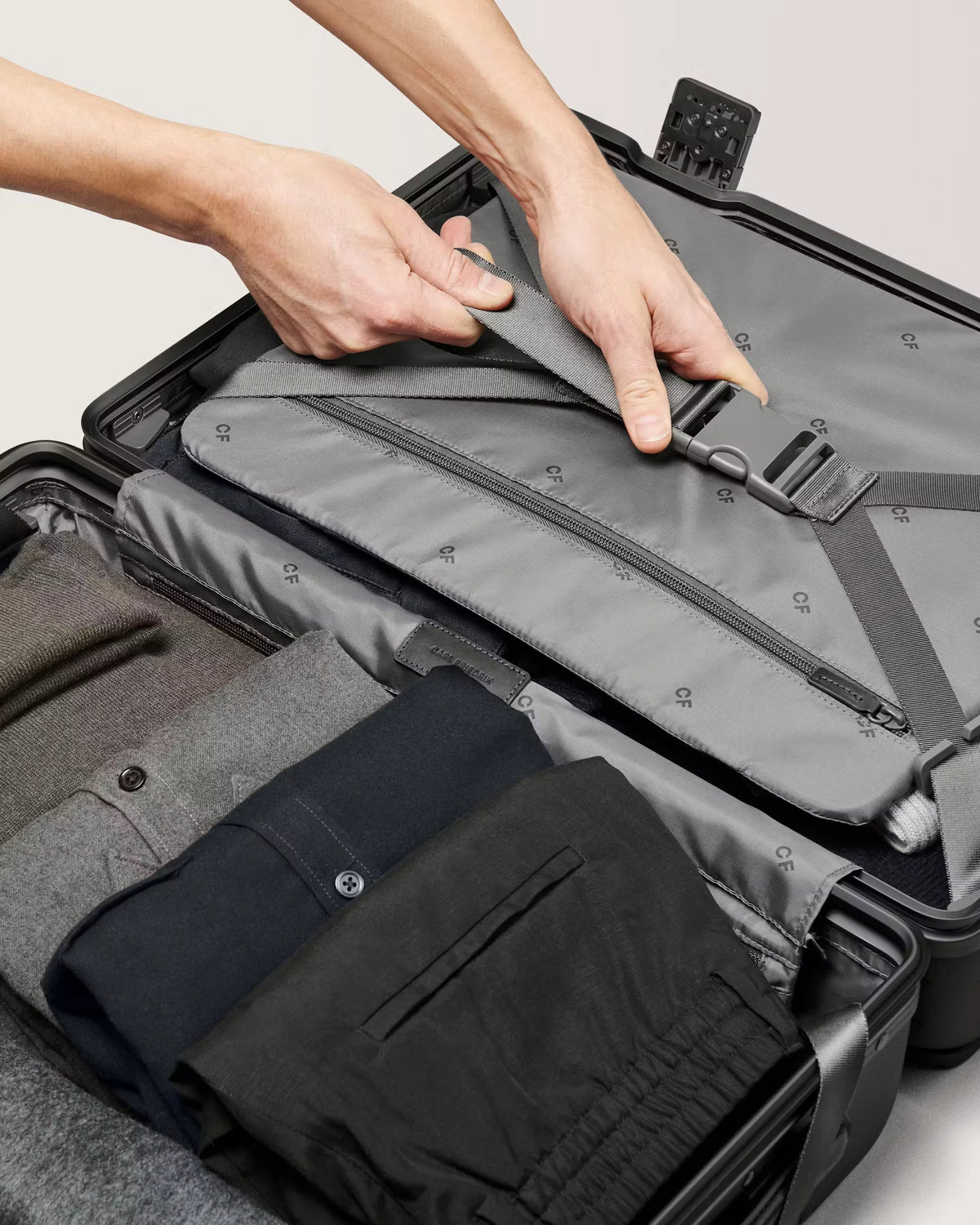 The Carry-On X Luggage - 43L