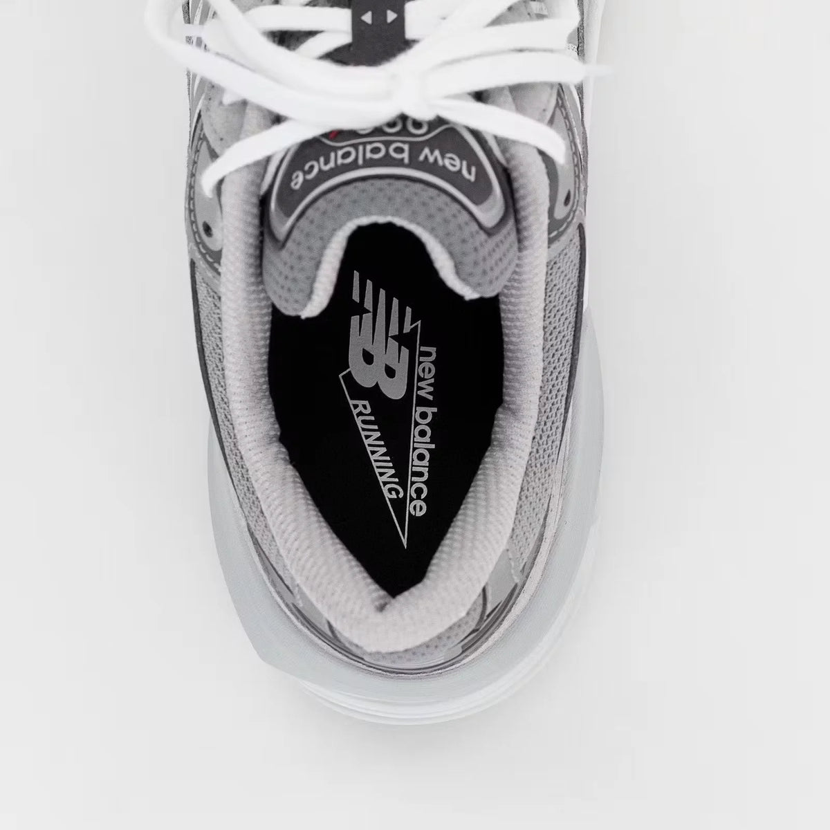 Made in USA 990v6 Sneaker