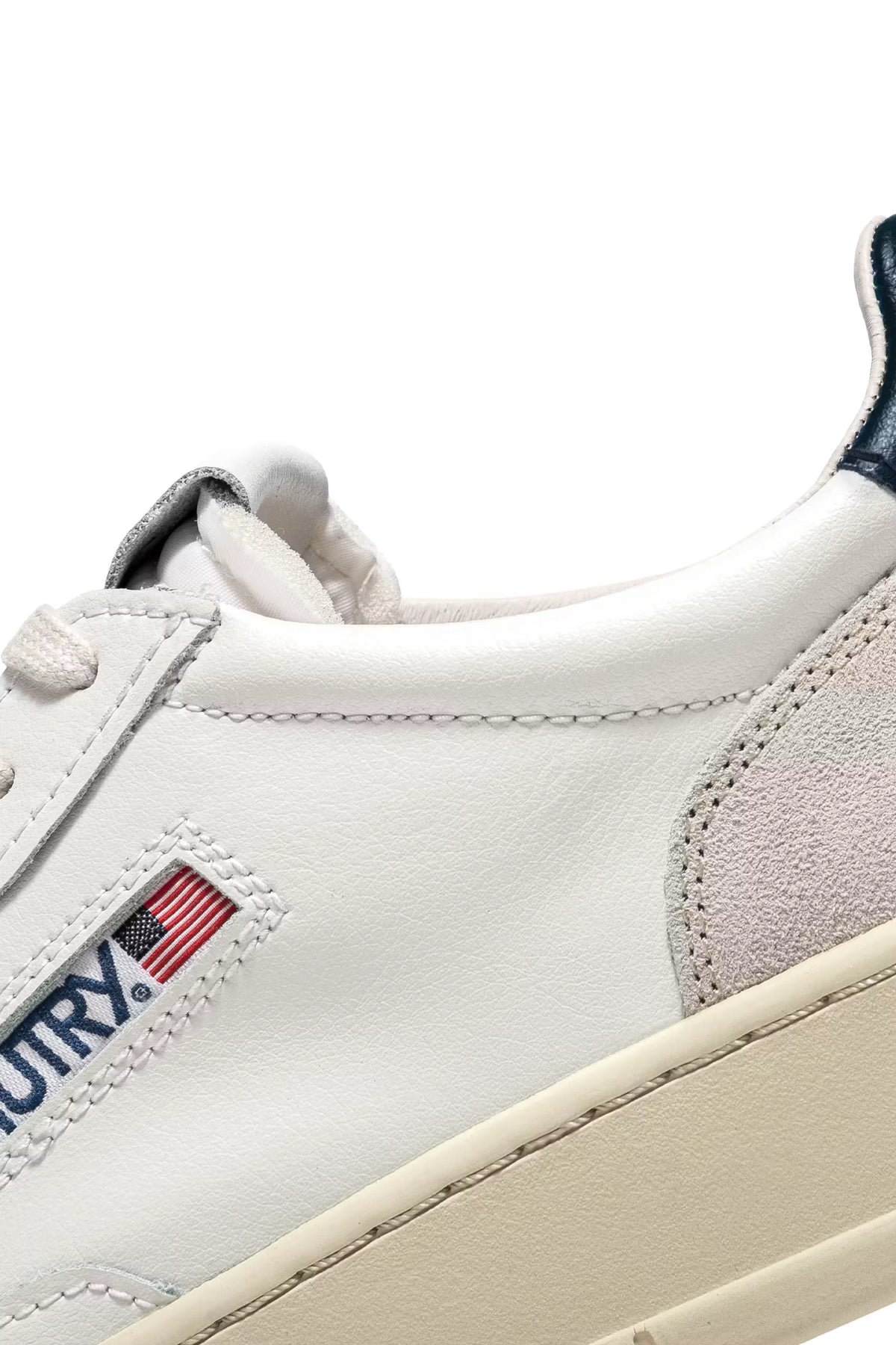 Medalist Low Sneaker