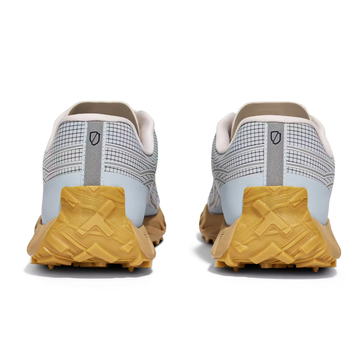 002 Trail Sneaker