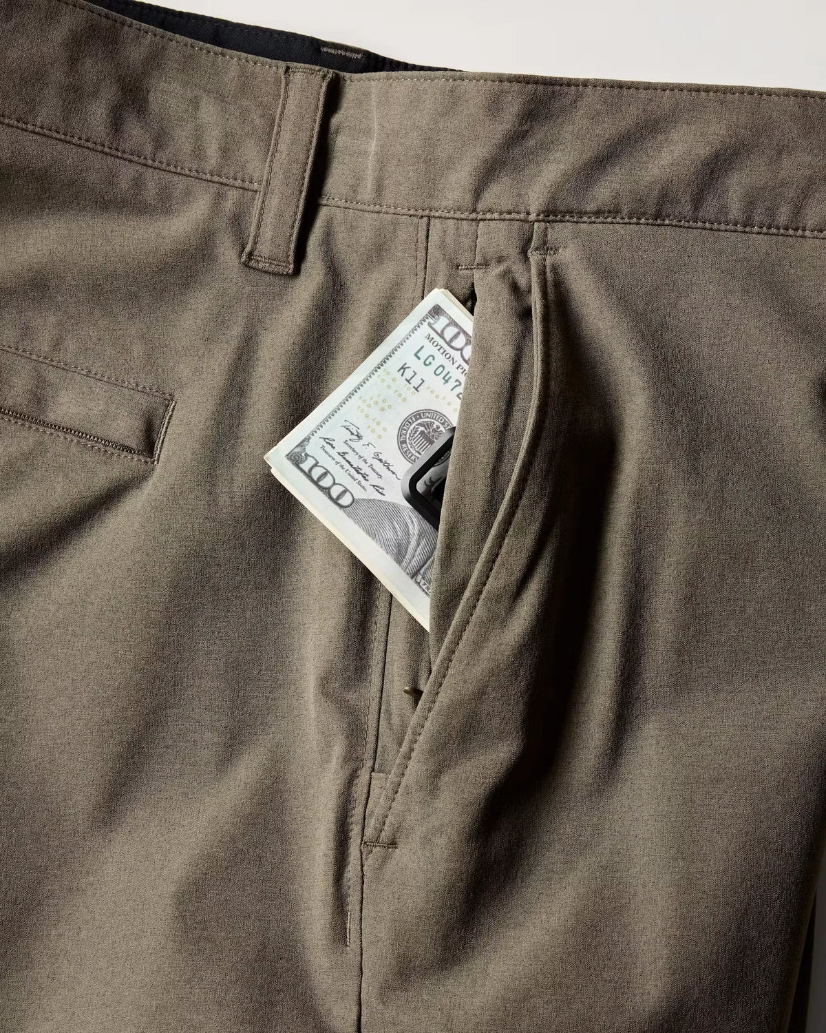 Equator Hybrid Short - 9"