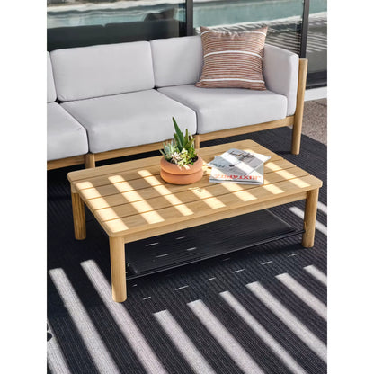 The Outdoor Coffee Table