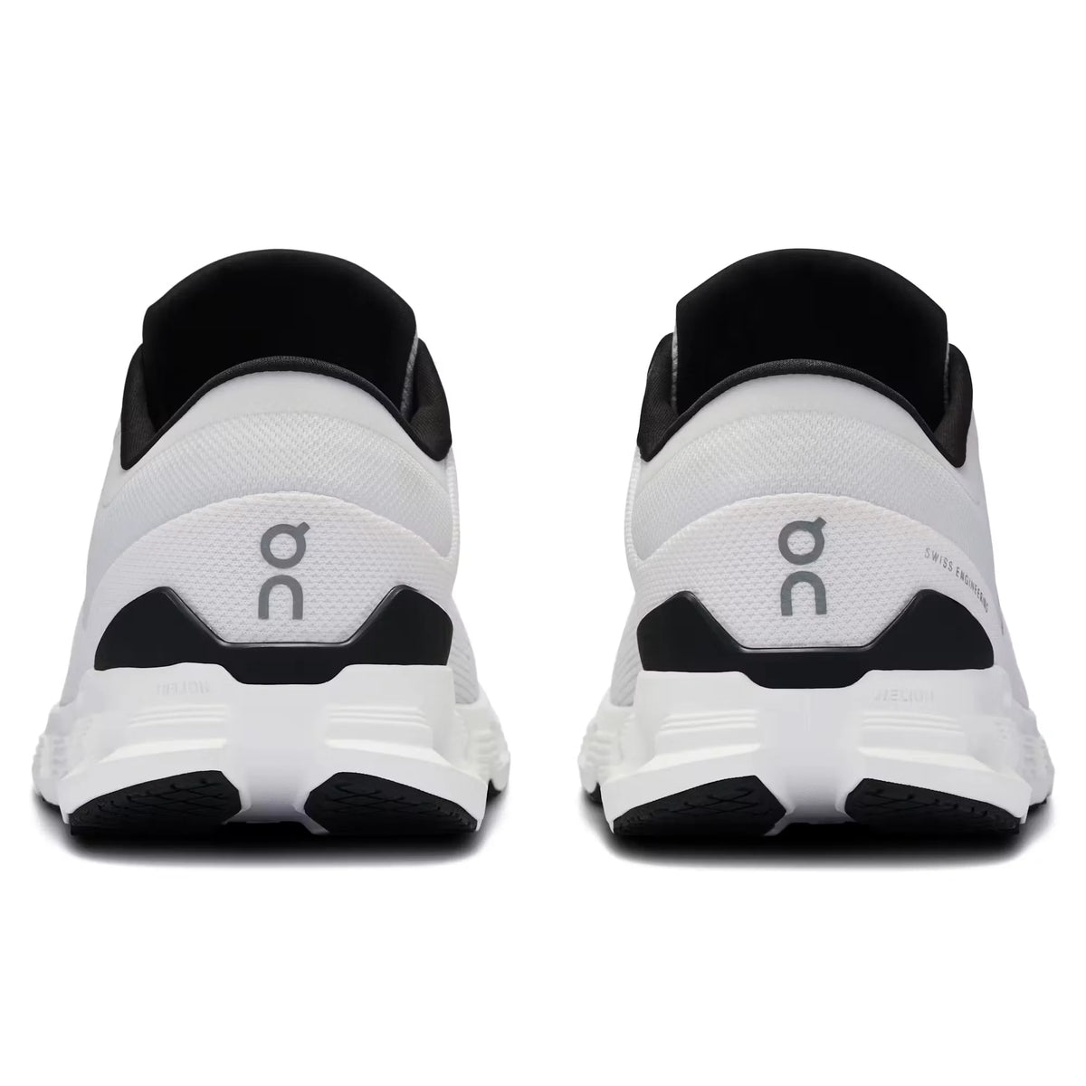 Cloud X 4 Training Sneaker
