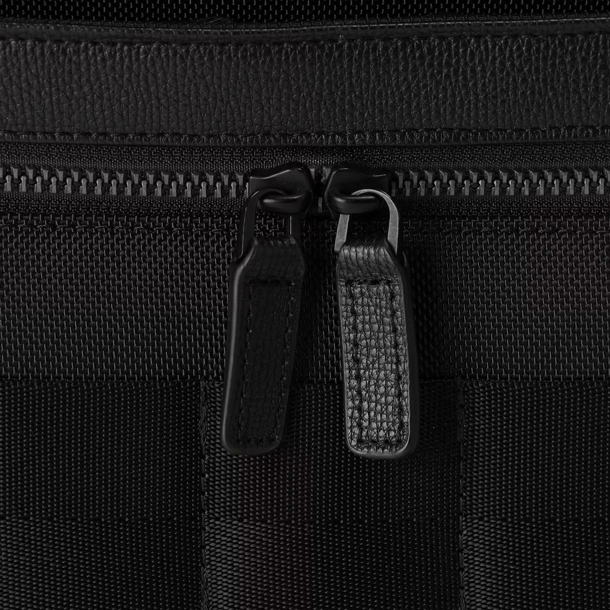 Fusion 4-Wheel Brief Luggage