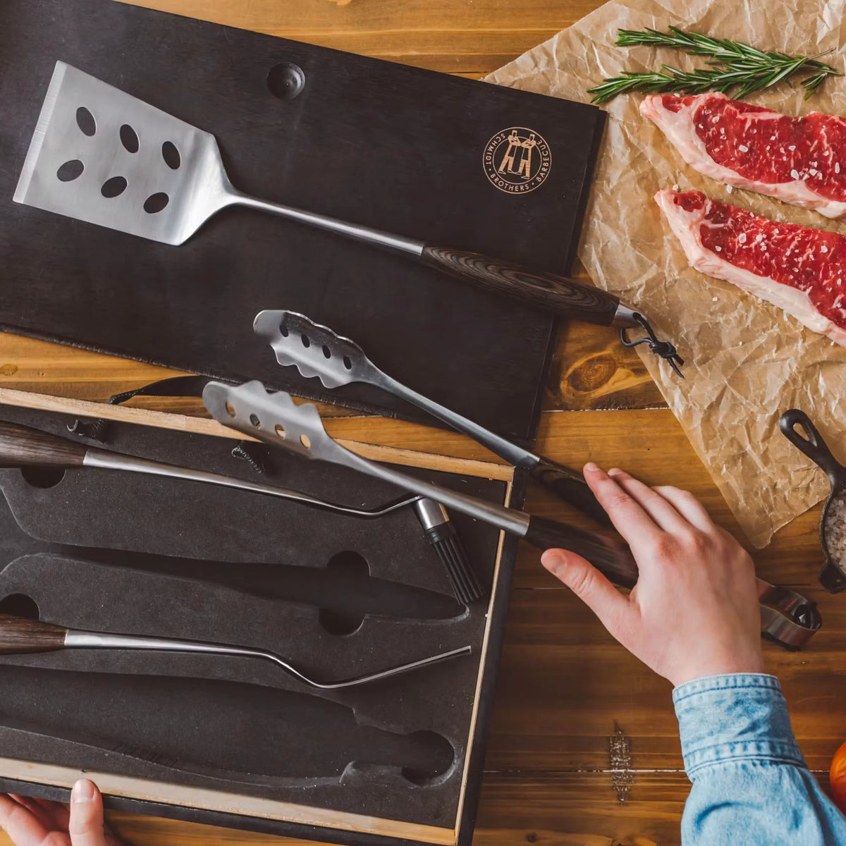 4-Piece BBQ Tool Set
