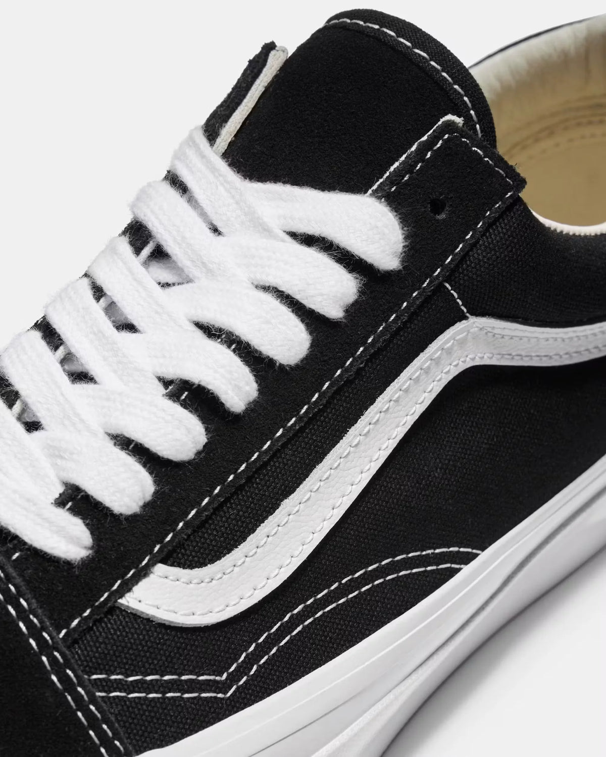 Premium Old Skool Sneaker