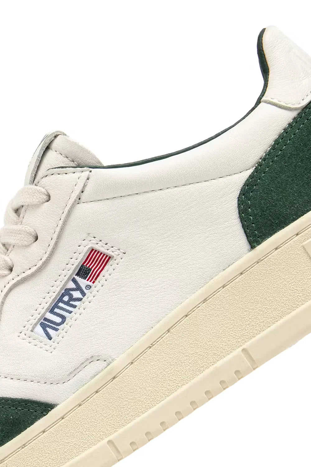 Medalist Low Sneaker