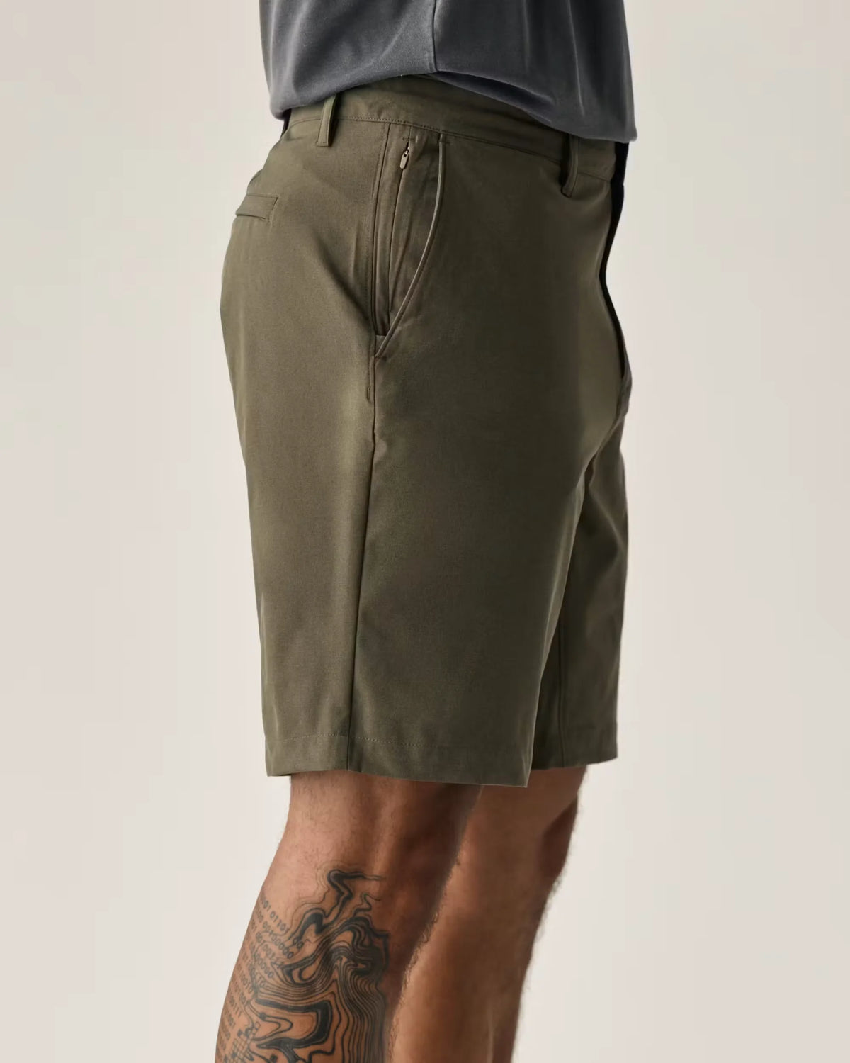 Equator Hybrid Short - 9"