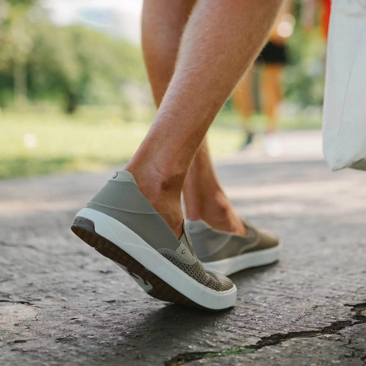 Lae'ahi Slip On