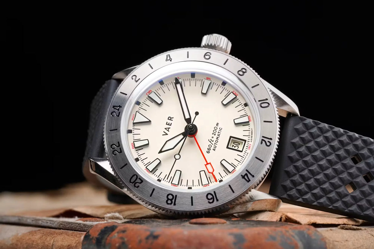 G5 Pacific Polar GMT Watch