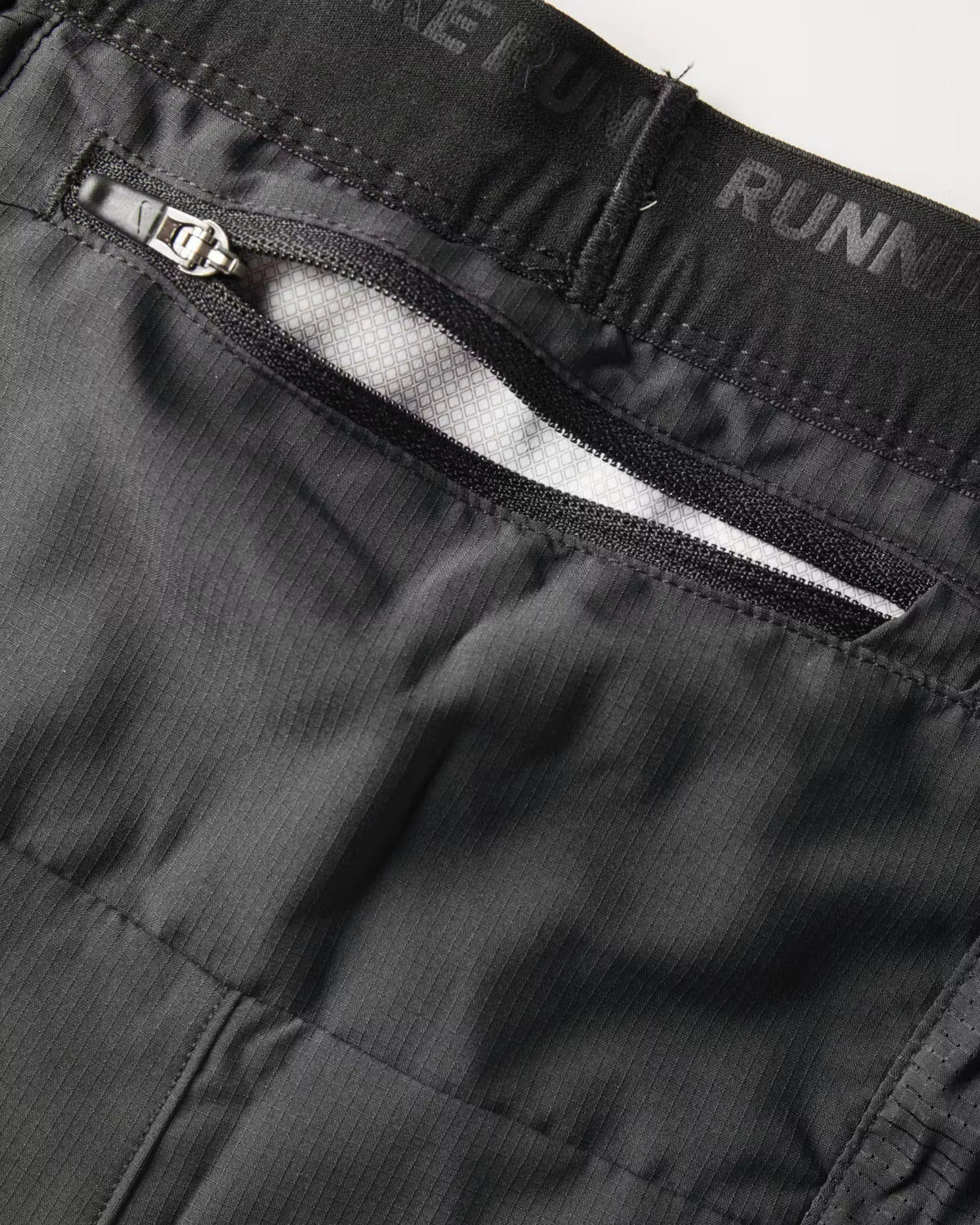 Stride Shorts - 5"
